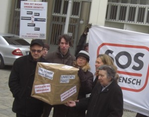 Protest vor dem Innenministerium, Foto: Gerd Valchars